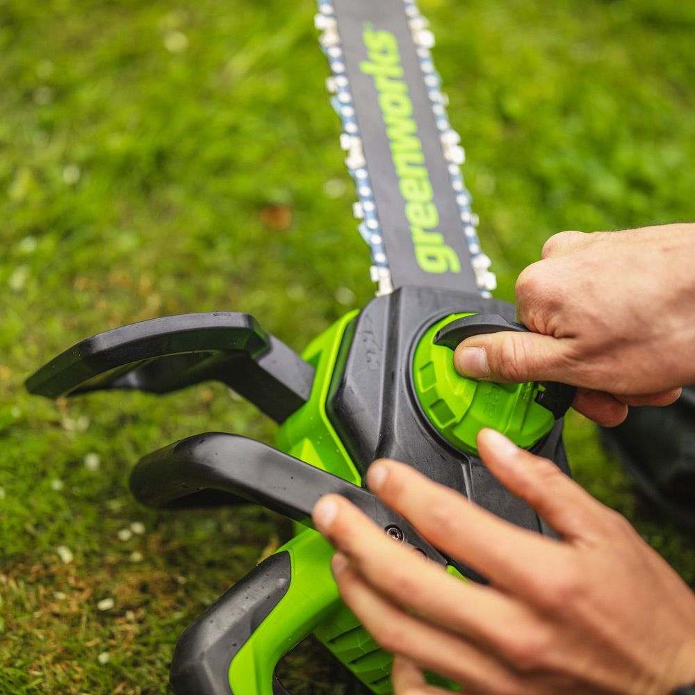 Greenworks 24V 30cm Cordless Brushless Chainsaw (Tool Only)