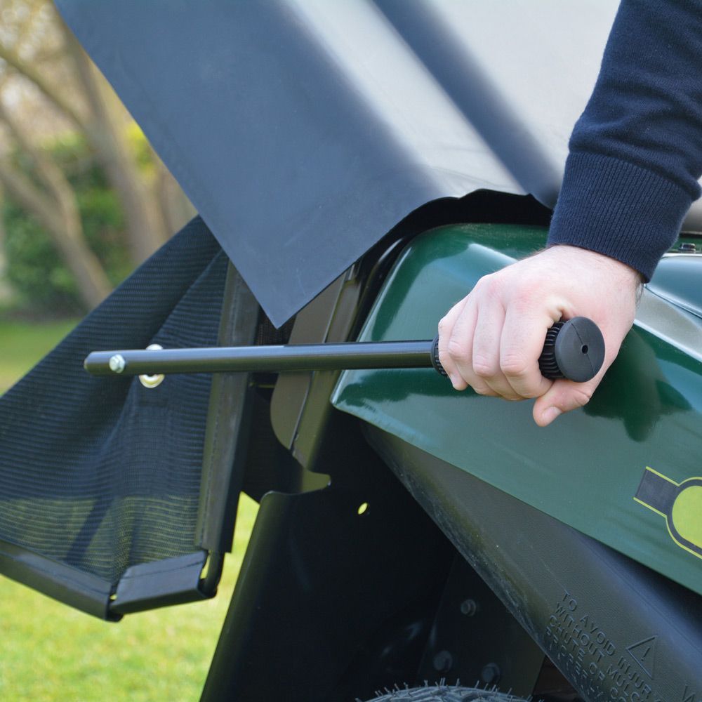 Webb 76cm Ride-On Lawnmower with Collector